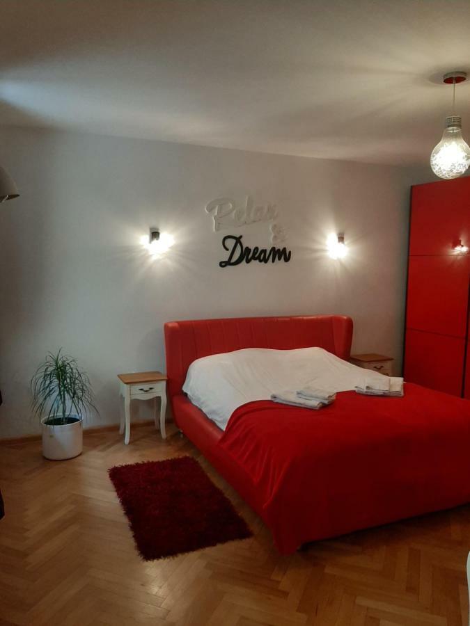 Luky10 Apartment Brasov Ngoại thất bức ảnh